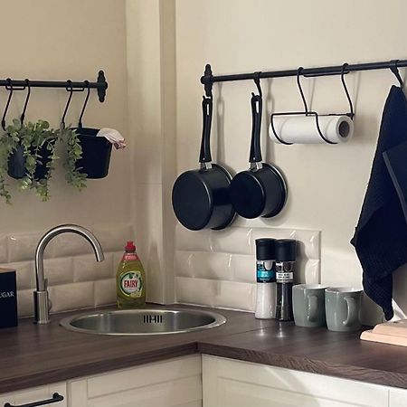 Mccaffertys Apartment Dromahair ภายนอก รูปภาพ